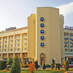 Отель спутник Львов